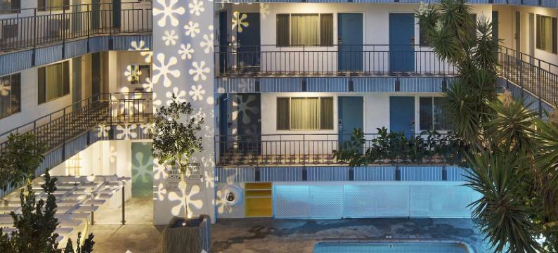 比佛利劳雷尔汽车旅馆(Beverly Laurel Hotel)图片