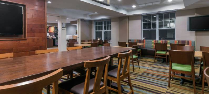 堪萨斯城闹市区/尤尼希尔万枫酒店(Fairfield Inn Kansas City Downtown/Union Hill)图片