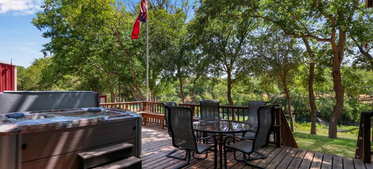 Rustic Luxury and Game Room - Enchanting River Haven图片