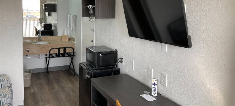 德克萨斯奥德萨6号汽车旅馆(Motel 6 Odessa, TX)图片