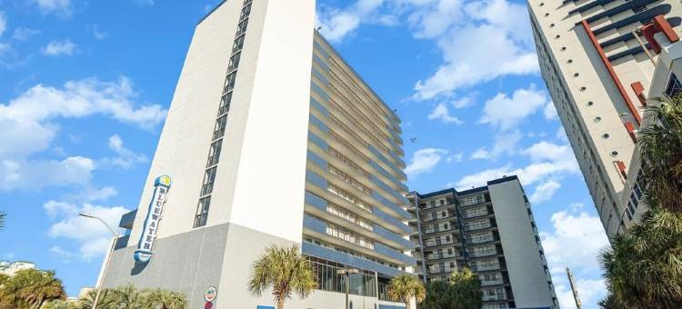 Indoor and Outdoor Pools with Spa Access - Charming Coastal Retreat图片