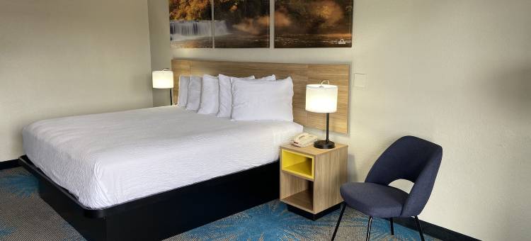 纽南温德姆戴斯酒店(Days Inn by Wyndham Newnan)图片