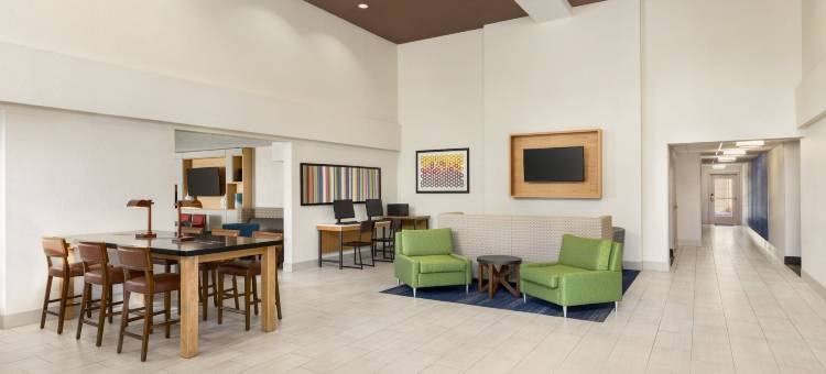 智选假日套房酒店萨拉索塔(Holiday Inn Express & Suites Sarasota East - I-75)图片