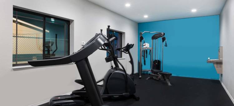 布赖恩-大学城呗盟套房酒店(Baymont by Wyndham Bryan College Station)图片