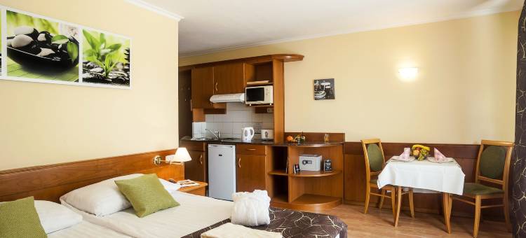 假日俱乐部酒店(Holiday Club Apartman Hotel)图片