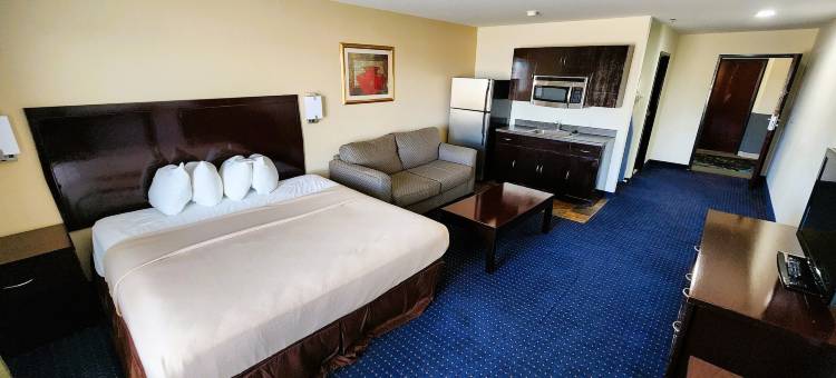 公平桥旅馆和套房 加拿大(FairBridge Inn & Suites Canadian)图片