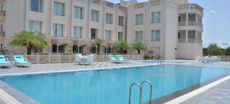 尼拉娜希拉度假大酒店(The Lal Vilas Hotel & Resort)图片