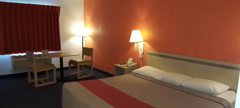 红毯旅馆(Red Carpet Inn)图片