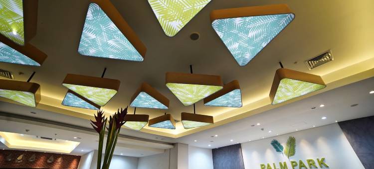 泗水棕榈公园酒店(Palm Park Hotel Surabaya)图片