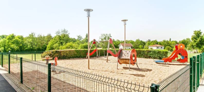 皮埃尔乐维斯杜拉萨尼亚度假酒店(Résidence Pierre & Vacances les Rives de la Seugne)图片