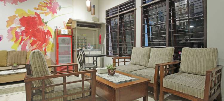 红多兹酒店-索卡诺哈他2(RedDoorz @ Soekarno Hatta 2)图片