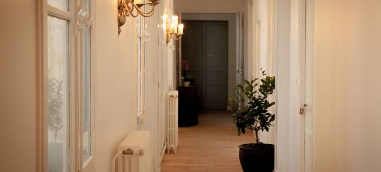 拉丰坦拉辛酒店(La Fontaine Racine)图片