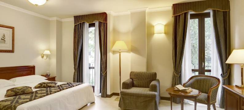 斯图尔特卡塔尼别墅十七世纪(Villa Cattani Stuart XVII Secolo)图片