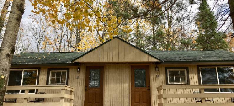 挂角湖滨度假村(Hanging Horn Lakeside Resort)图片