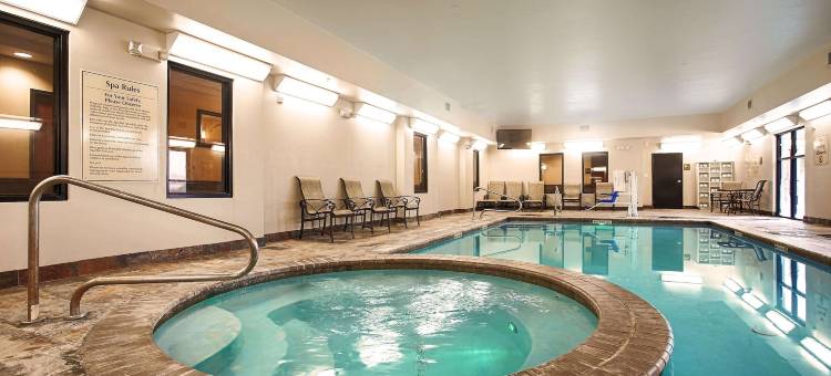 德索托贝斯特韦斯特优质套房酒店(Best Western Plus DeSoto Inn  Suites)图片