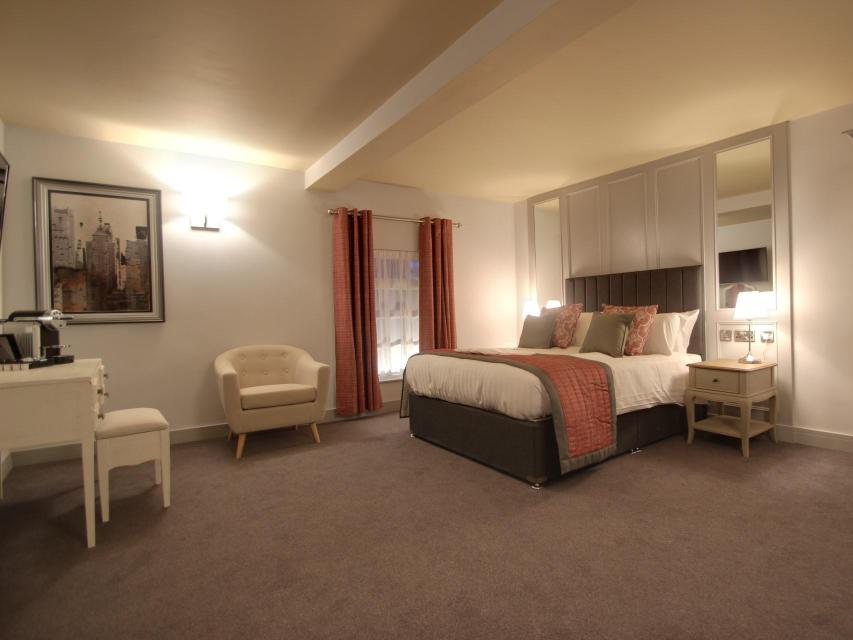 The Suffolk Hotel Over view