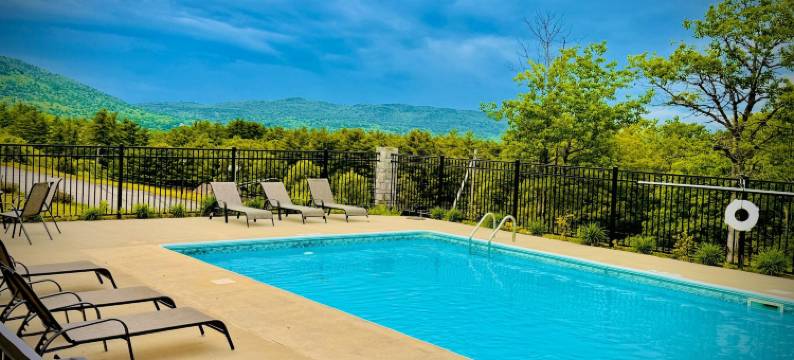 纽约乔治湖Travelodge by Wyndham酒店(Travelodge by Wyndham Lake George NY)图片