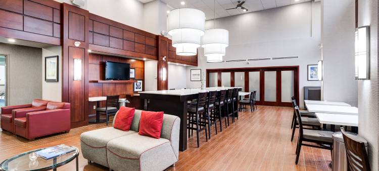 布兰特福德希尔顿欢朋套房酒店(Hampton Inn & Suites by Hilton Brantford Conference Centre, on)图片