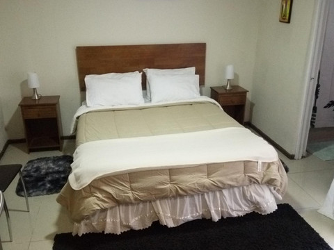 洛斯卡斯塔诺斯旅馆