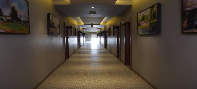 鲁德拉谢尔特商务酒店(Rudra Shelter Business Hotel)图片