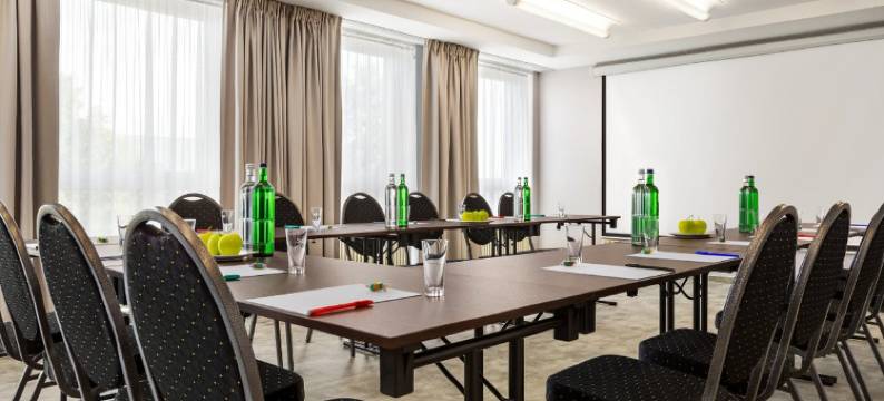 早安 + 哈雷 - 莱比锡(Good Morning Halle Leipzig)图片