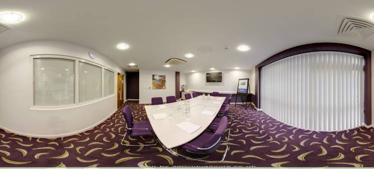 洲际智选假日酒店邓斯特布尔(Holiday Inn Express Dunstable, an IHG Hotel)图片