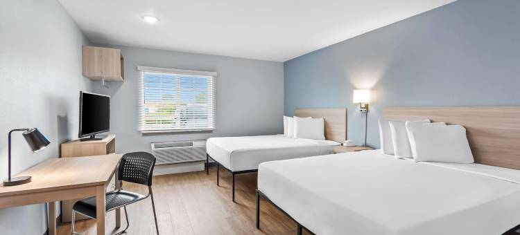 克拉克斯维尔-路易维尔北郊区套房酒店(Suburban Studios Clarksville-Louisville North)图片