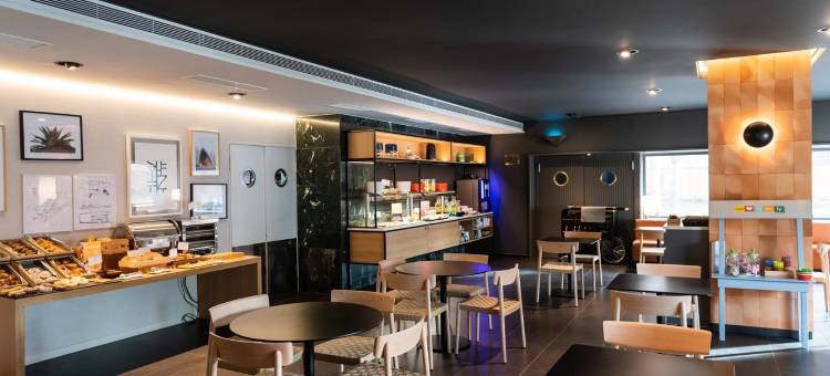 雅典娜山谷公寓式酒店(Aparthotel Atenea Valles)图片