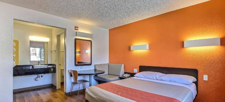 普莱森顿6号汽车旅馆(Motel 6 Pleasanton, CA)图片