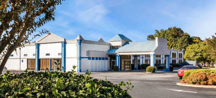 石山罗德威酒店(Rodeway Inn Stone Mountain)图片