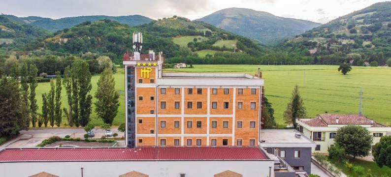 顶层房酒店(Hotel PentHouse)图片