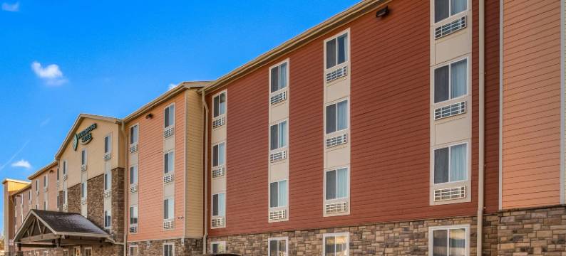 伍德斯普林套房底特律农场山(WoodSpring Suites Detroit Farmington Hills)图片