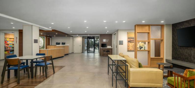 克林顿费尔菲尔德万豪酒店及套房(Fairfield by Marriott Inn & Suites Clinton)图片