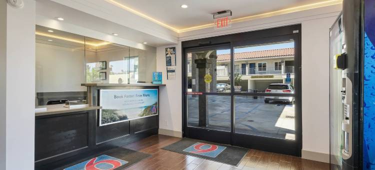 CA拉梅萨6号汽车旅馆(Motel 6 la Mesa, CA)图片