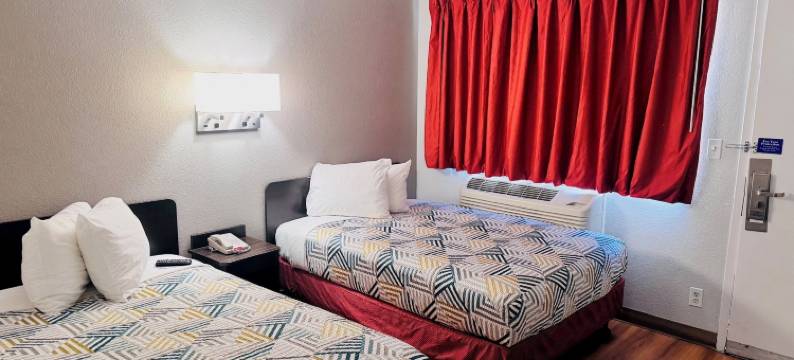 新墨西哥格兰茨 6 号汽车旅馆(Motel 6 Grants, NM)图片