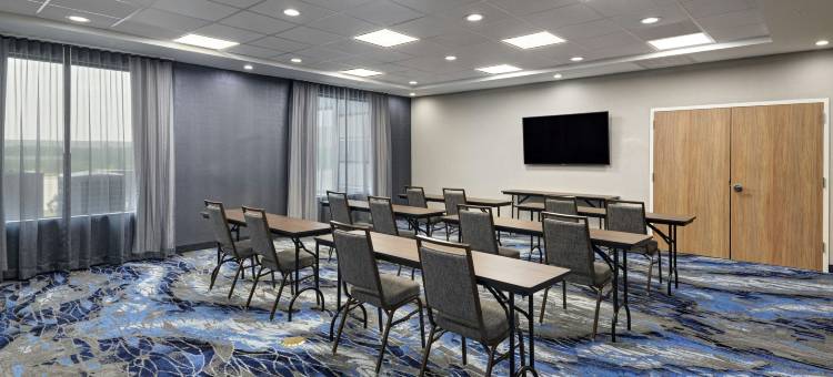 沃勒万枫酒店及套房(Fairfield Inn & Suites Waller)图片