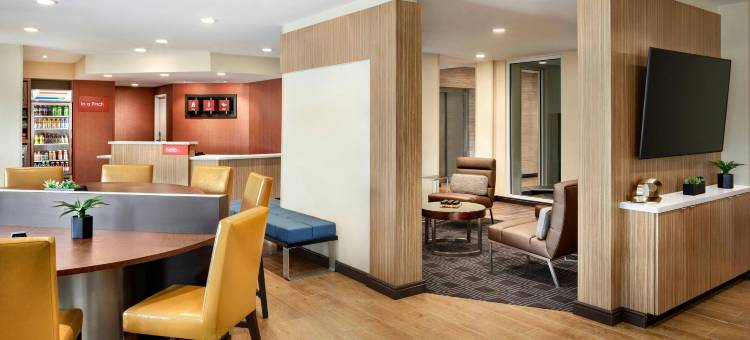 密尔沃基-格拉夫顿TownePlace套房酒店(TownePlace Suites Milwaukee Grafton)图片
