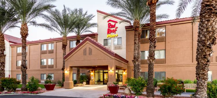 坦佩凤凰城机场红顶Plus酒店(Red Roof Plus+ Tempe - Phoenix Airport)图片