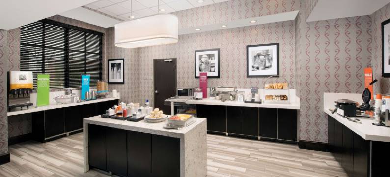 阿拉巴马州普罗维登斯村亨茨维尔欢朋酒店(Hampton Inn Huntsville/Village of Providence)图片