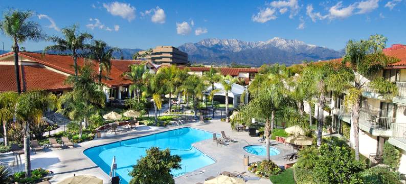 安大略机场逸林酒店(DoubleTree by Hilton Ontario Airport)图片