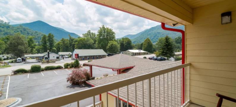 麦琪谷华美达酒店(Ramada by Wyndham Maggie Valley)图片