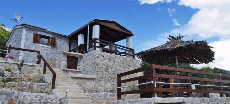 罗宾逊之家 "蓝石"带游泳池(Robinson House Blue Stone with Swimming Pool)图片