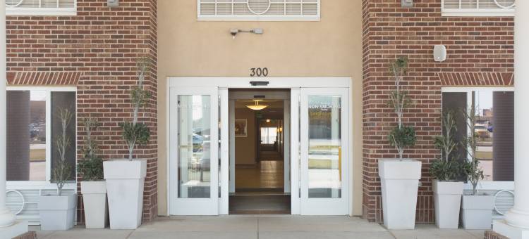 智选假日套房酒店迈诺特南 by IHG(Holiday Inn Express & Suites Minot by IHG)图片