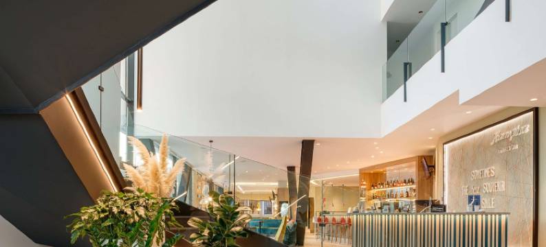 马德里阿尔科文达斯希尔顿欢朋酒店(Hampton by Hilton Alcobendas Madrid)图片