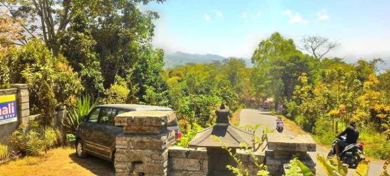 蓬多克奇纳里家庭旅馆(Pondok Qinali Homestay)图片