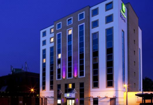 Holiday Inn Express London - Watford Junction Hotel Overview