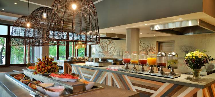 克里斯塔莫瓦讷野外水疗度假村(Cresta Mowana Safari Resort & Spa)图片