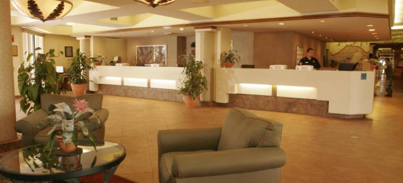 梅因盖特湖边度假酒店(Maingate Lakeside Resort)图片