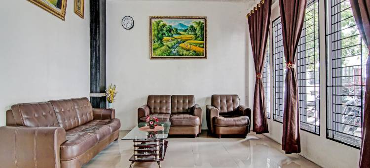 OYO 91324阿利亚伊斯兰家庭旅馆(OYO 91324 Aliya Homestay Syariah)图片