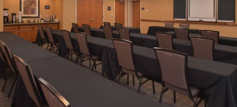 贝克斯菲尔德北机场欢朋套房酒店(Hampton Inn & Suites Bakersfield North-Airport)图片